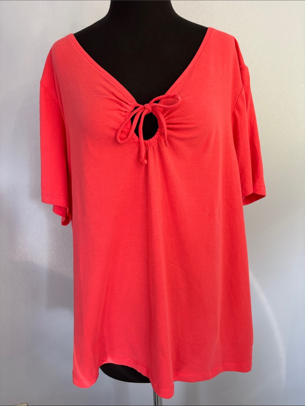 Liz Claiborne coral t-shirt with key hole tie 3x